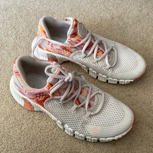 Nike sneakers gray and orange and pink